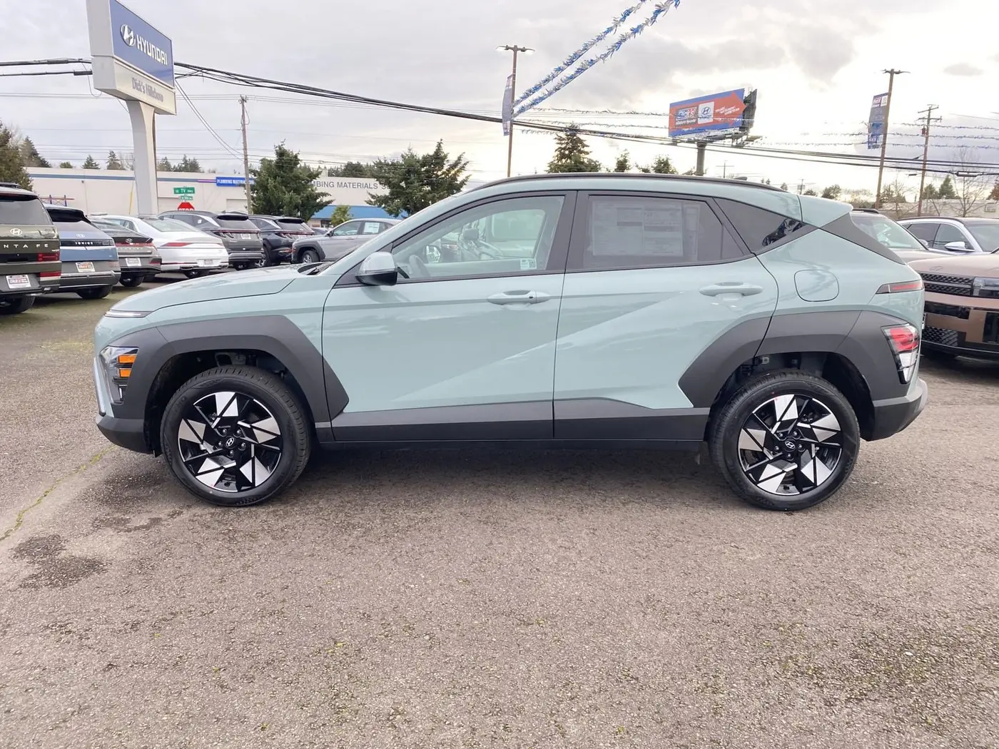 2025 Hyundai KONA SEL — photo 1 of 12