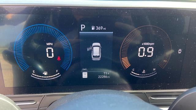 2025 Hyundai KONA SEL