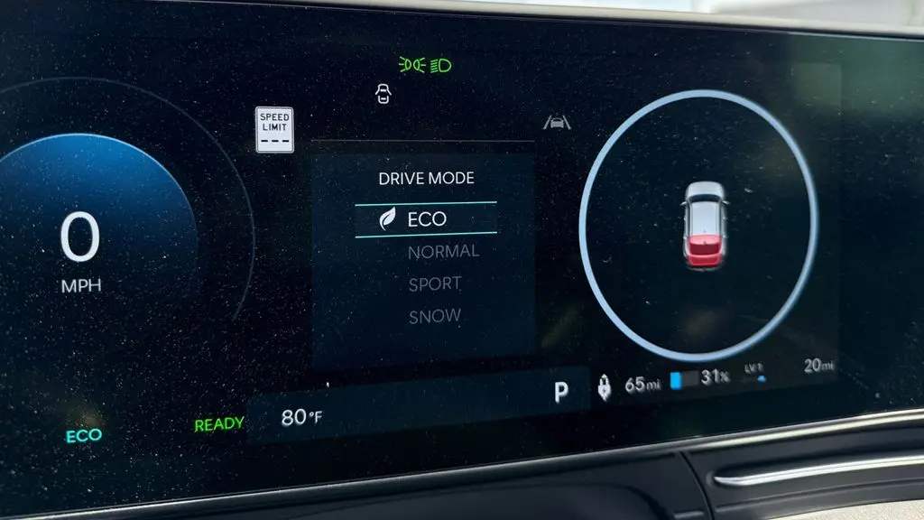 2025 Hyundai KONA Electric SEL