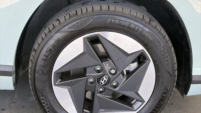 2024 Hyundai KONA Electric SEL