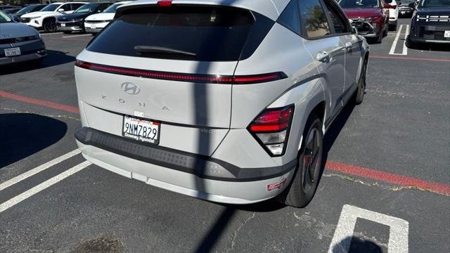 2024 Hyundai KONA Electric SEL