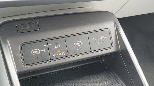 2025 Hyundai KONA Electric SEL
