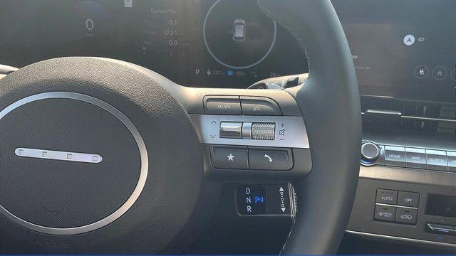 2025 Hyundai KONA Electric SEL