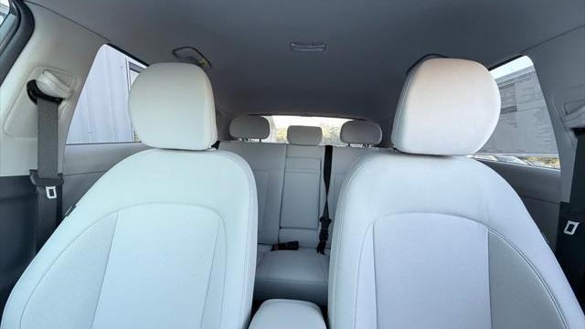 2025 Hyundai KONA Electric SEL