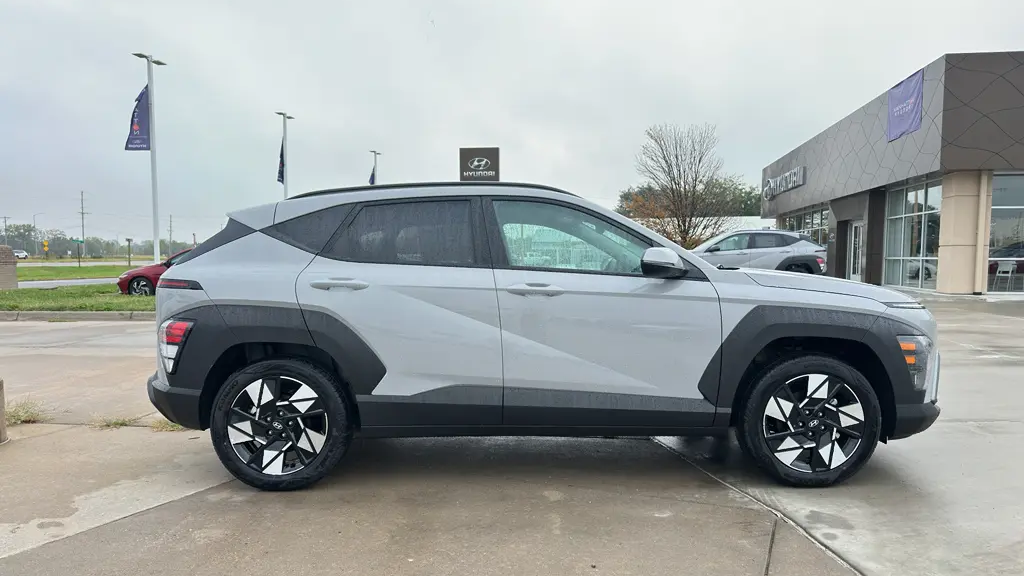 2025 Hyundai KONA SEL Convenience