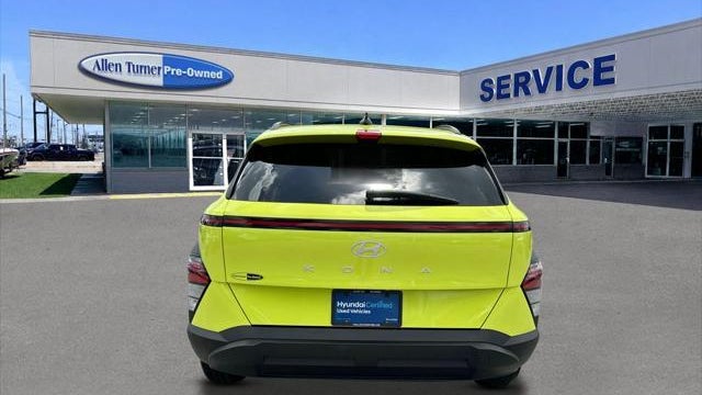 2024 Hyundai KONA SEL