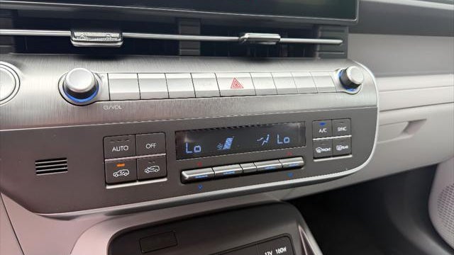 2025 Hyundai KONA SEL Convenience