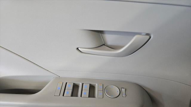 2025 Hyundai KONA SEL Convenience
