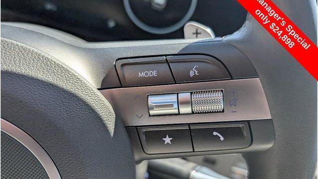 2025 Hyundai KONA SEL Convenience