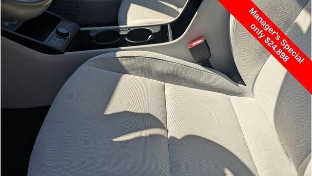 2025 Hyundai KONA SEL Convenience