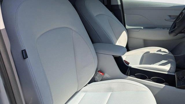 2025 Hyundai KONA SEL Convenience