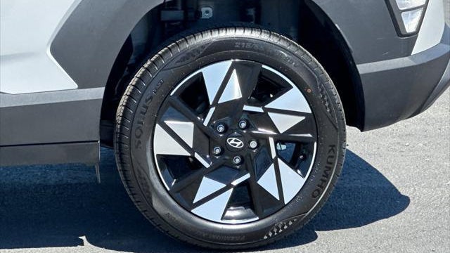 2025 Hyundai KONA SEL Convenience