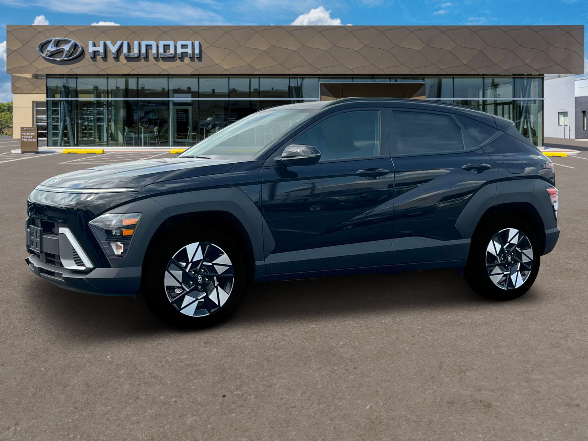 2025 Hyundai KONA SEL Convenience — photo 1 of 12