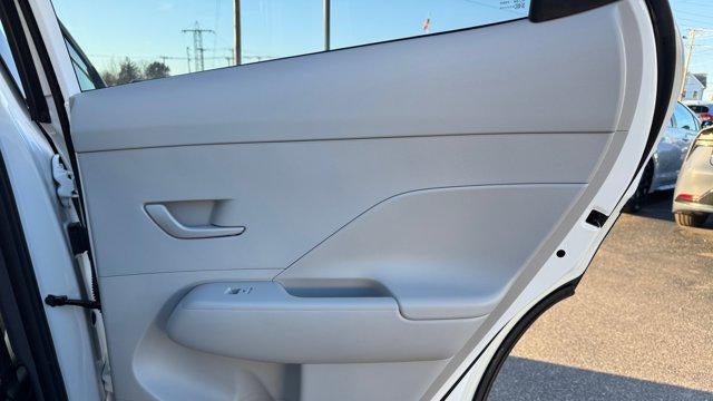 2025 Hyundai KONA SEL Convenience