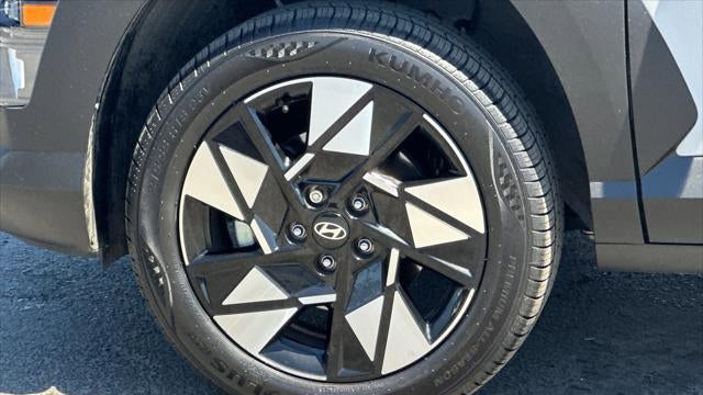 2025 Hyundai KONA SEL Convenience