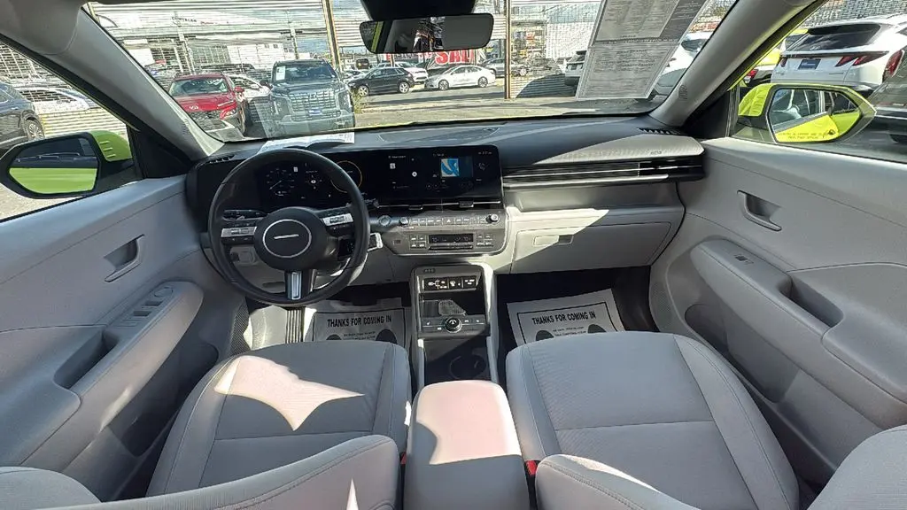 2024 Hyundai KONA SEL