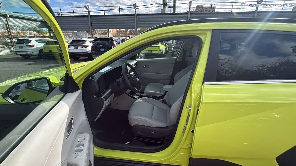 2025 Hyundai KONA Limited
