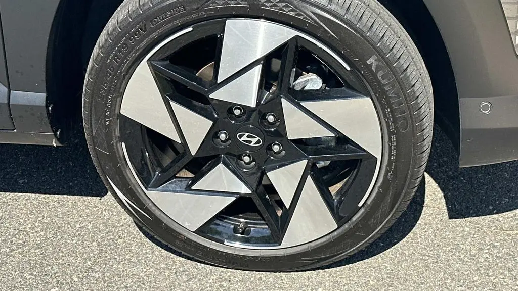 2025 Hyundai KONA Limited