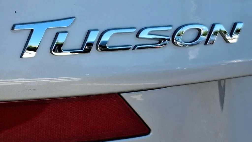 2021 Hyundai TUCSON SE