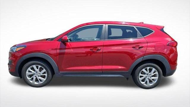 2021 Hyundai TUCSON SE