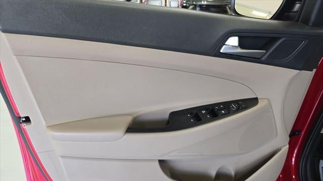 2021 Hyundai TUCSON SE