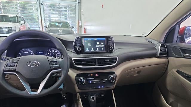 2021 Hyundai TUCSON SE