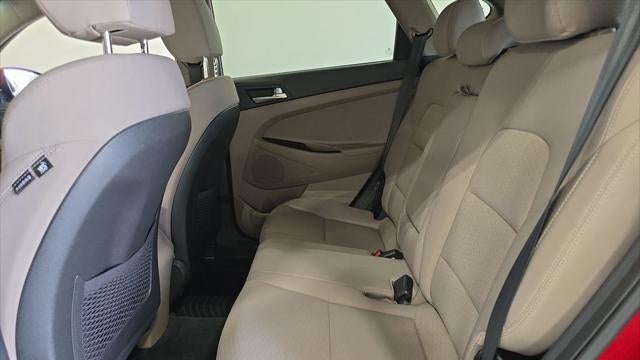 2021 Hyundai TUCSON SE