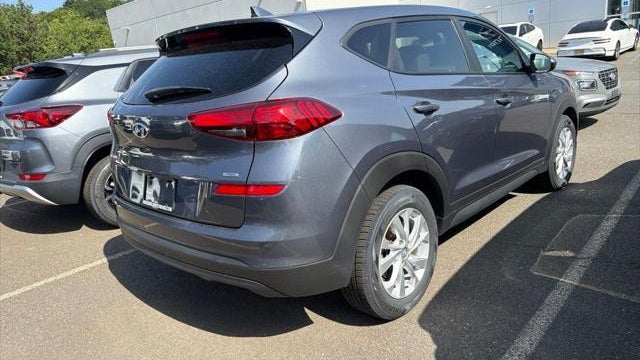 2021 Hyundai TUCSON SE