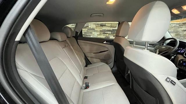 2019 Hyundai TUCSON SE