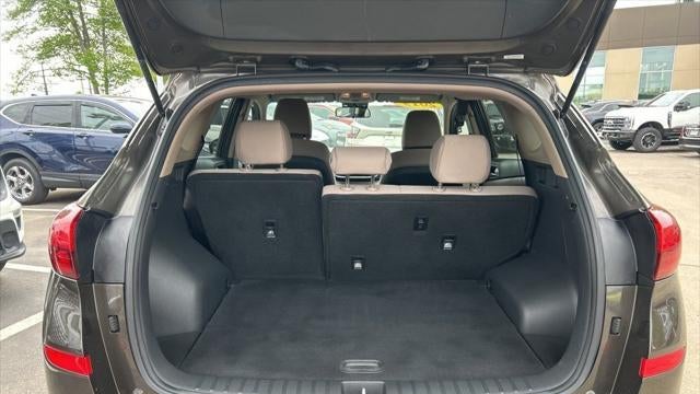 2019 Hyundai TUCSON SE