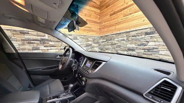 2018 Hyundai TUCSON SE