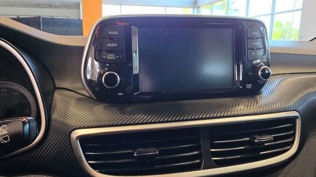 2021 Hyundai TUCSON SE