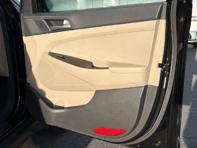 2016 Hyundai Tucson - $11,499