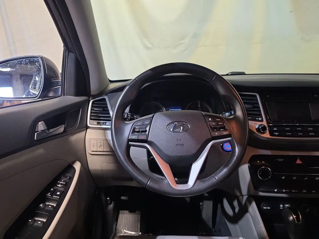 2017 Hyundai Tucson - $14,614