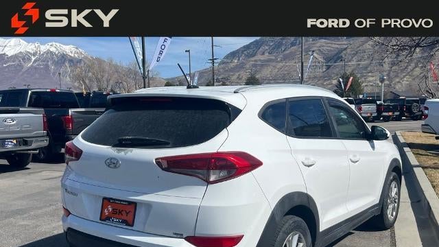 2016 Hyundai TUCSON SE