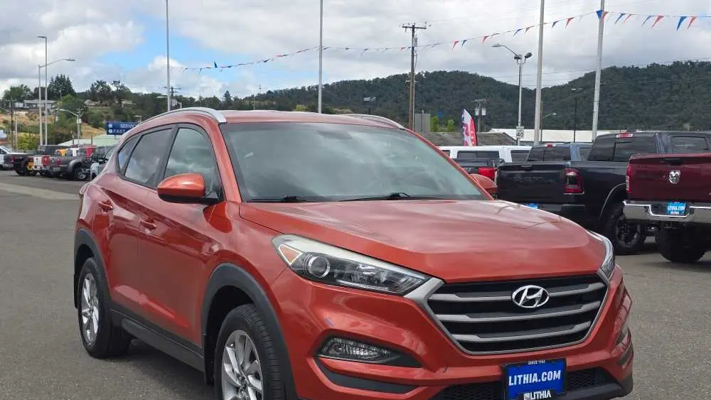2016 Hyundai TUCSON SE