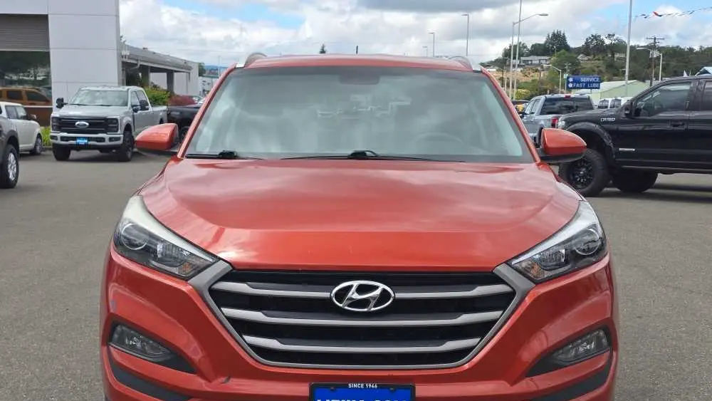 2016 Hyundai TUCSON SE