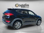2016 TUCSON Thumbnail 6