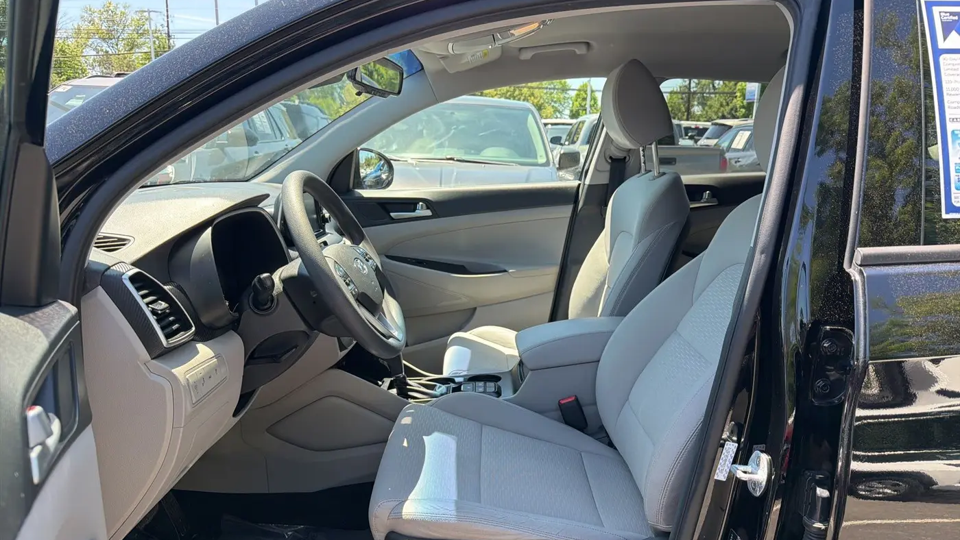 2019 Hyundai TUCSON SE