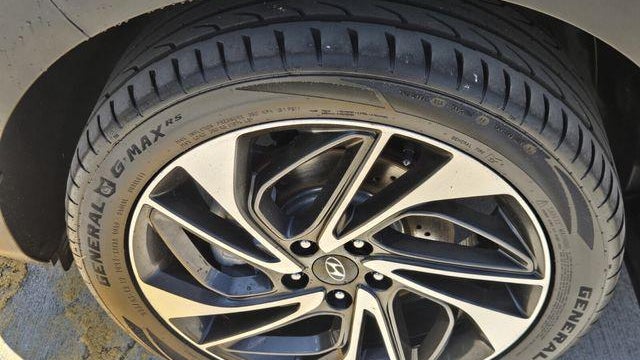 2020 Hyundai TUCSON Sport