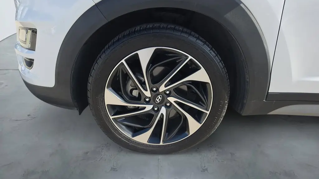 2020 Hyundai TUCSON Sport