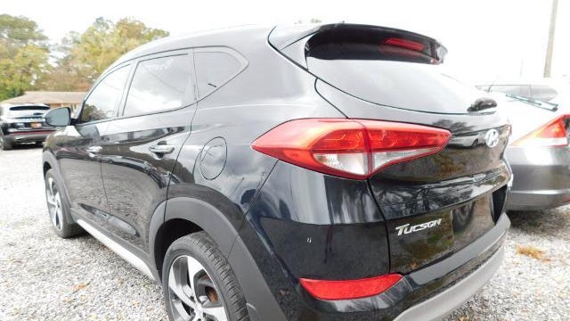2017 Hyundai TUCSON Night