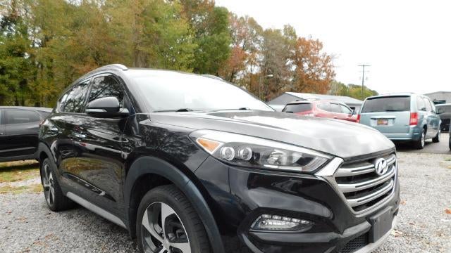 2017 Hyundai TUCSON Night
