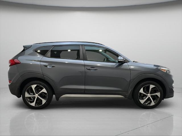 2018 Hyundai Tucson - $15,800
