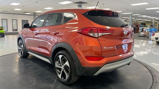 2017 Hyundai TUCSON Night
