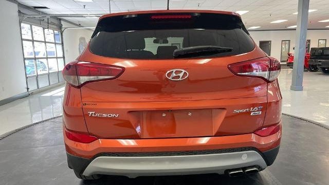2017 Hyundai TUCSON Night