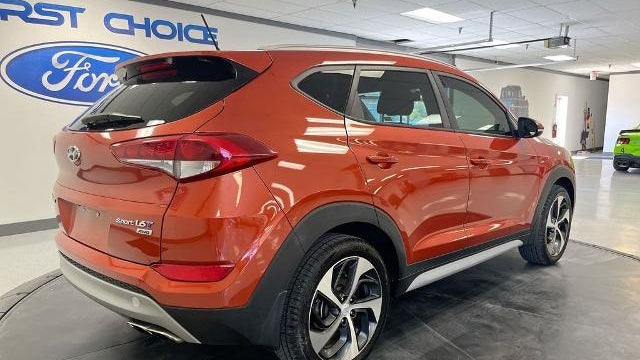 2017 Hyundai TUCSON Night