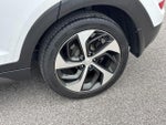 2016 Tucson Thumbnail 11
