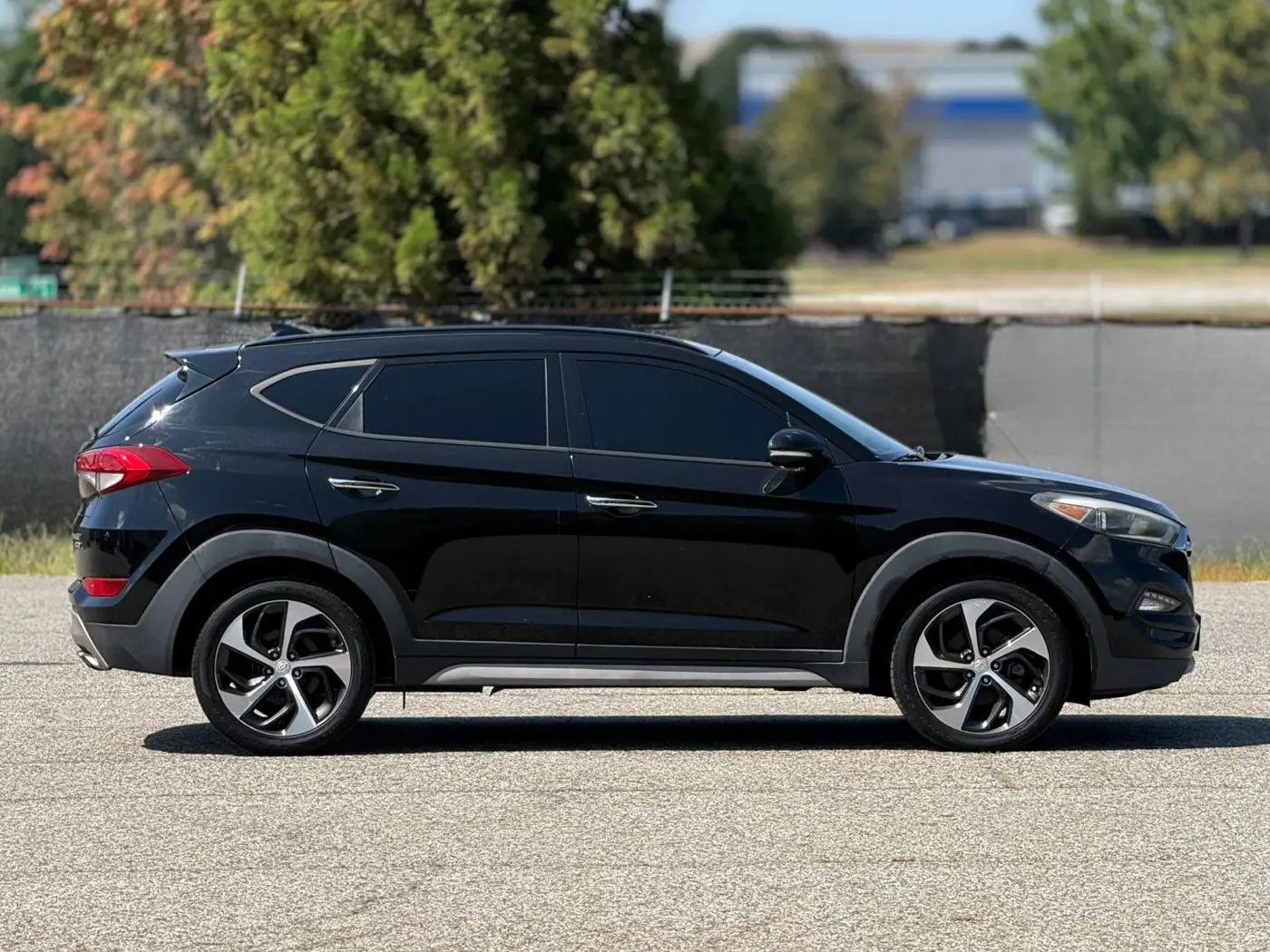 2017 Hyundai Tucson - $10,950