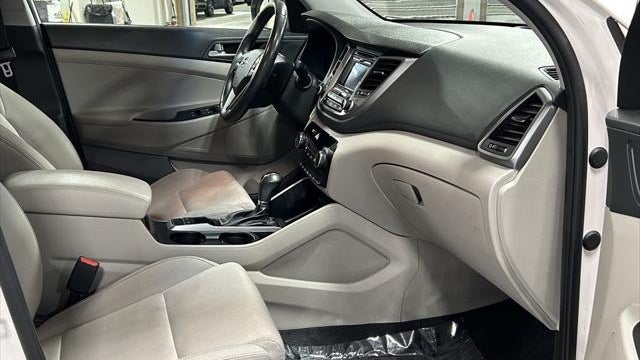 2017 Hyundai TUCSON Sport
